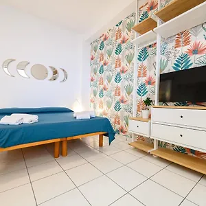 https://laurora-apartments.hotels-amalfi.com
